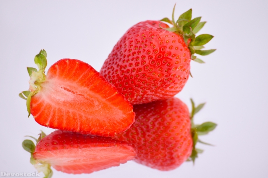 Devostock Food Fresh Fruits Cut Giant Strawberry 4k
