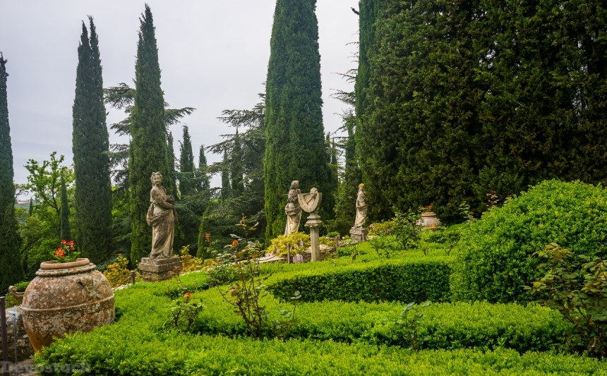 Devostock Italy Tuscany Gardens Sculptures Villa Peyron 4K
