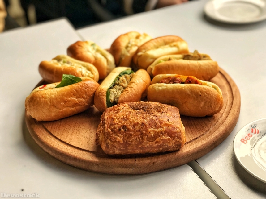 Devostock Mini chicken sandwiches and croissant