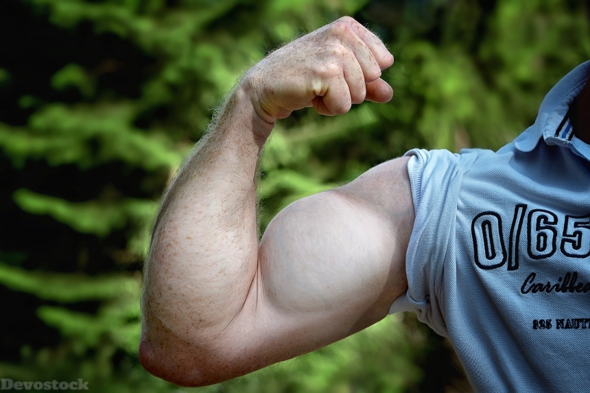 Devostock Sport Strong Man Traning Arm 4k