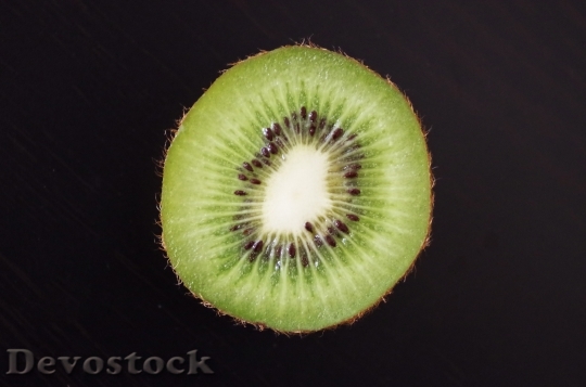 Devostock Kiwi Fruit Green Healthy 1