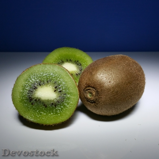 Devostock Kiwi Fruit Healthy Food 0