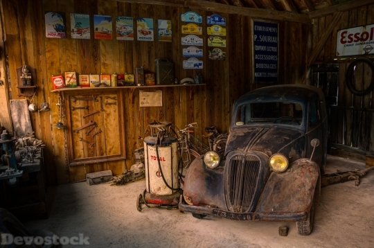 Devostock Car Rust Old 916 4K