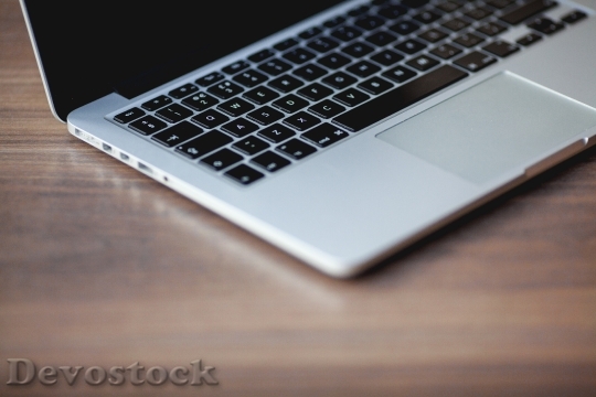 Devostock Apple Laptop Macbook Pro 20520 4K