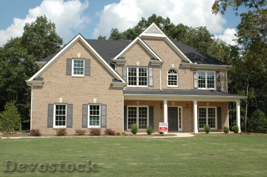 Devostock Building House Lawn 16416 4K