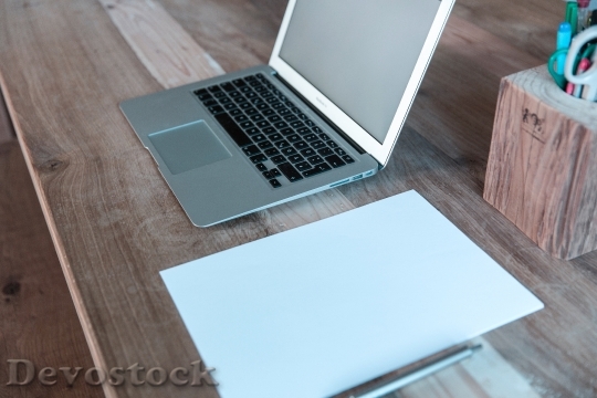 Devostock Desk Laptop Notebook 9231 4K