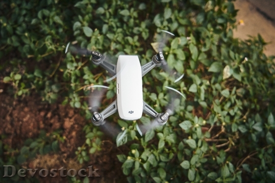 Devostock Flying Garden Technology 108784 4K