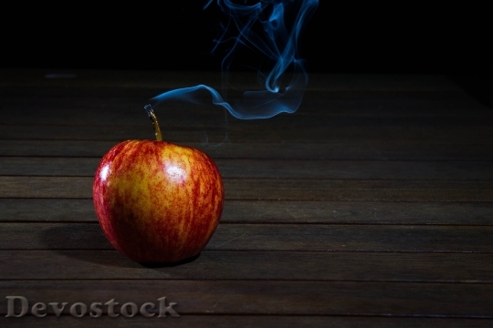 Devostock Food Apple Smoke 6521 4K