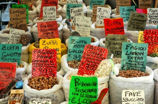 Devostock Food Beans Italy 102405 4K
