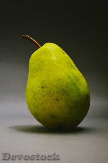 Devostock Food Fruit Pear 7451 4K