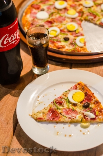 Devostock Food Plate Pizza 84508 4K