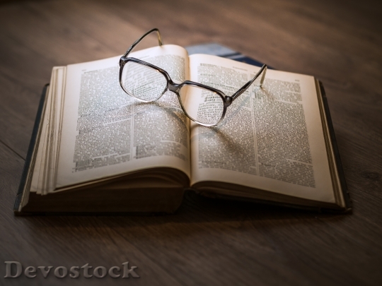 Devostock Knowledge Book Library Glasses HD