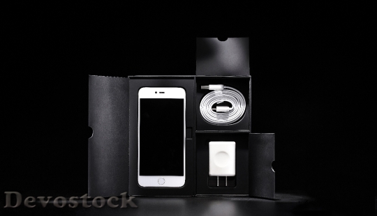 Devostock Light Smartphone Dark 23632 4K