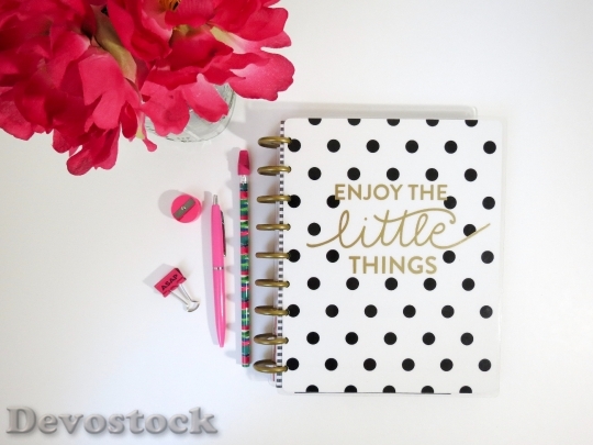 Devostock Love Flowers Notebook 24321 4K