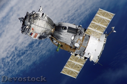 Devostock Satellite Soyuz Spaceship 67718 HD