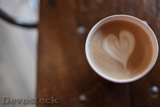Devostock Wood Heart Caffeine 85153 4K