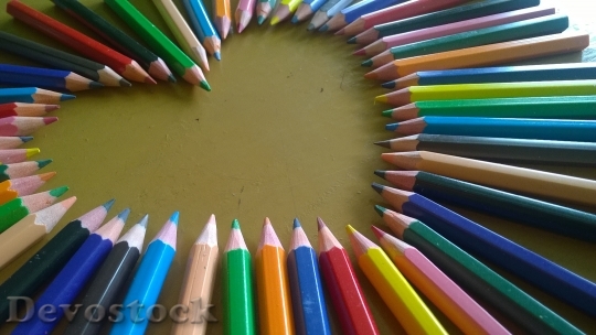 Devostock Wood Heart Pencil 46087 4K
