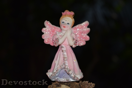 Devostock Angel Angel Doll ngel 4K