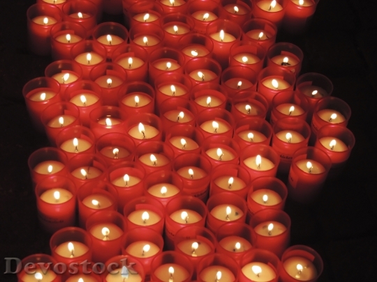 Devostock Candles Pray Red aith 4K