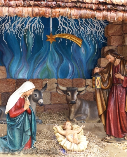 Devostock Christmas Nativity SceneCrib 4K