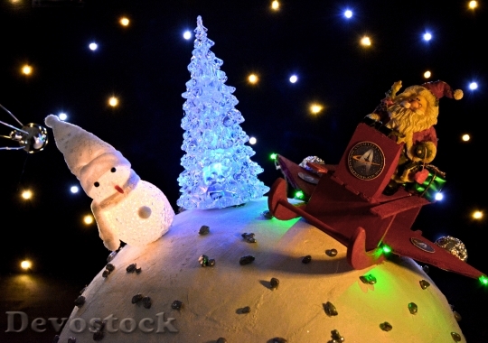 Devostock Christmas Scene Santa anta 4K