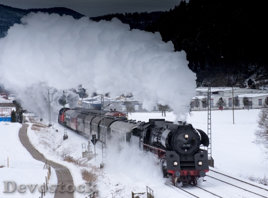 Devostock Cold Snow Dawn Train 4K