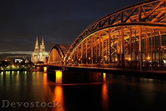 Devostock Cologne Dom Night Architecture 161849 4K.jpeg