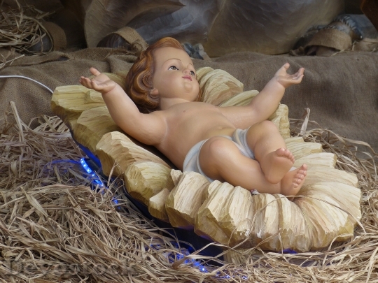 Devostock Father Christmas Nativity cene 4K