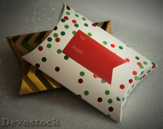 Devostock Gift Box ChristmasGift 4K