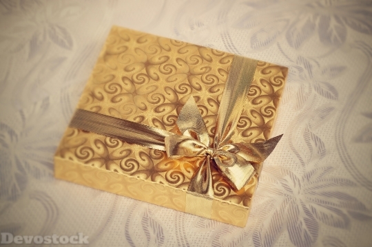 Devostock Gift Box Present Backgrond 5 4K