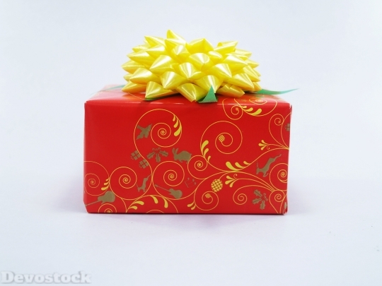 Devostock Gift Box Red Presnt 1 4K