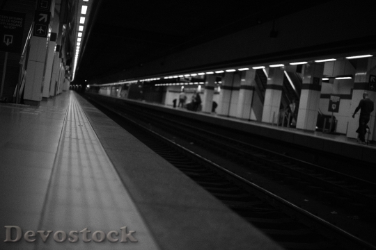 Devostock Light Black And White Train 15388 4K