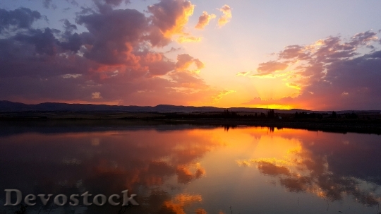 Devostock Light Dawn Landscape 95806 4K