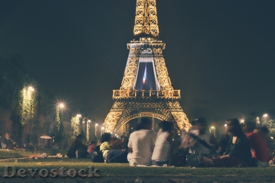 Devostock People Eiffel Tower Franc 5463 4K