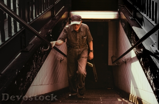 Devostock Stairs Light Man 59209 4K
