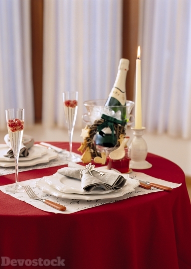 Devostock Table Setting With Chamagne 4K