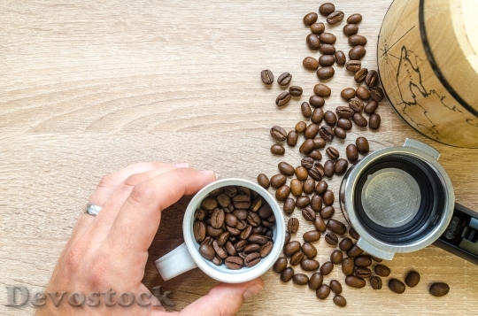 Devostock Wood Beans Caffeine 141950 4K