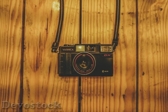 Devostock Wood Camera Wooden 109731 4K