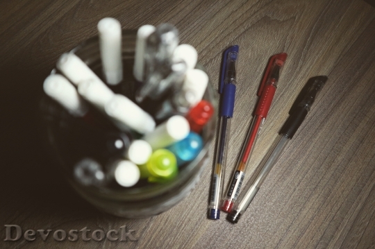 Devostock Wood Glass Pens 70903 4K