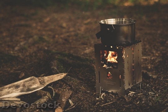 Devostock Wood Pot Fire 16785 4K