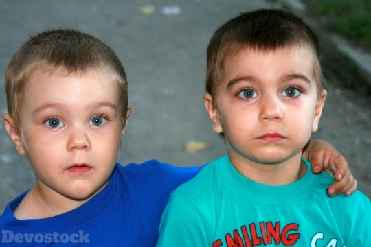 Devostock Brothers Twins Portrait 835169 4K