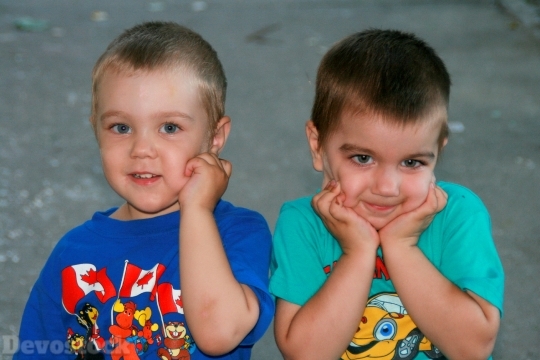 Devostock Brothers Twins Portrait 835174 4K