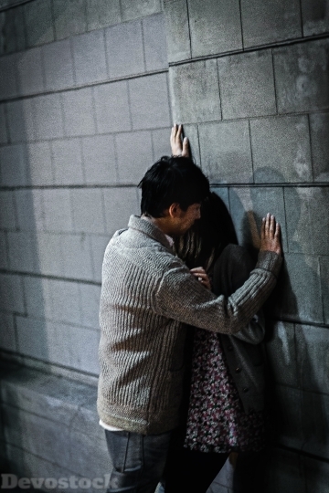 Devostock Couples Love Night Hug Wall 4k