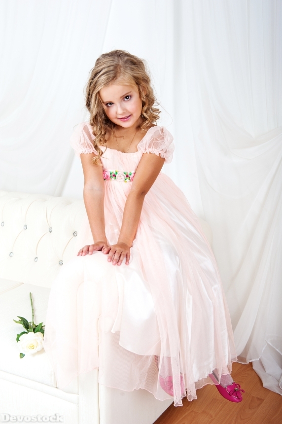 Devostock Cute Kid Little Girl White Flowers Dress 4K