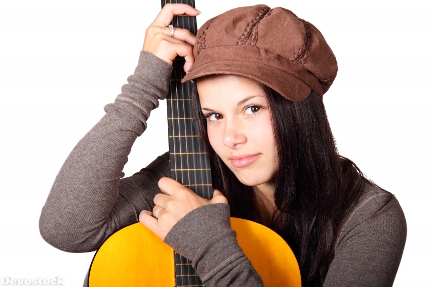 Devostock Girl Guitar Casquette White Background 4k