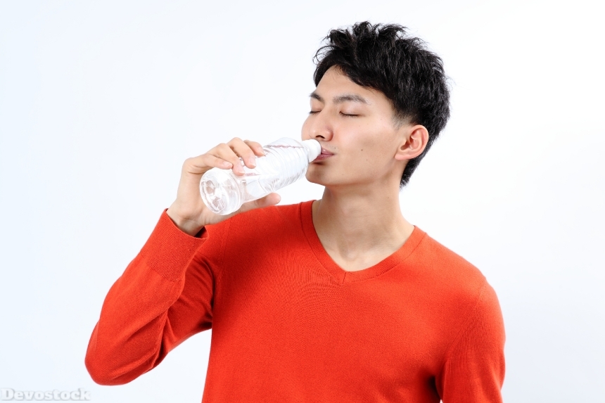 Devostock Healthy Man Drinking Water Bottle 4k
