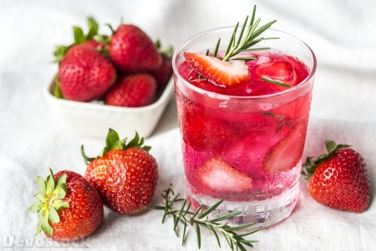 Devostock Stunning Strawberry Fruit Sugar Free Juice Drink 4k