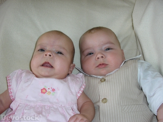Devostock Twins Babies Siblings Infants 4K