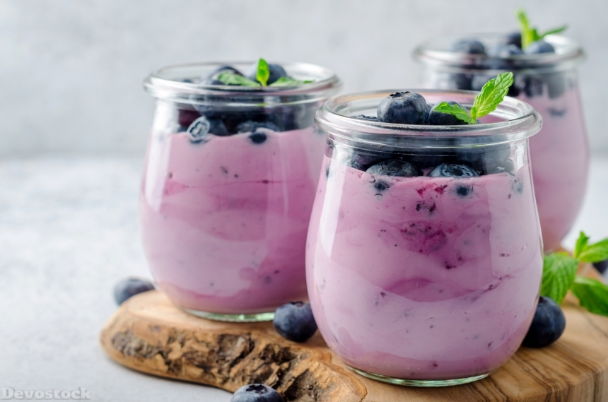 Devostock Yogurt Blueberries Highball Glass 4K