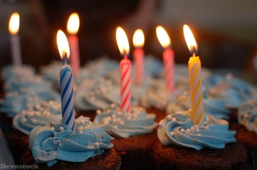 Devostock birthday-cake-cake-birthday-cupcakes-40183.jpeg